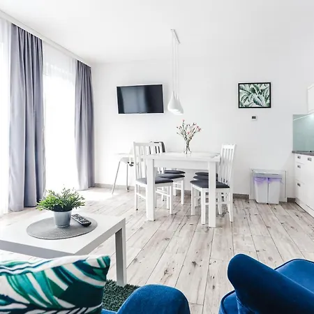 Domki Apartamentowe Barka Karwia Exterior foto