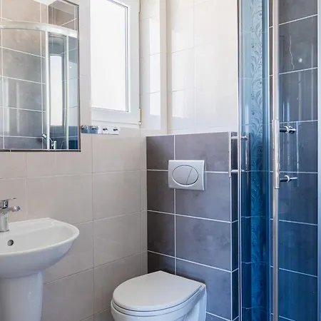 Barka - Apartamenty Premium Oraz Pokoje Blisko Plazy Karwia Exterior photo