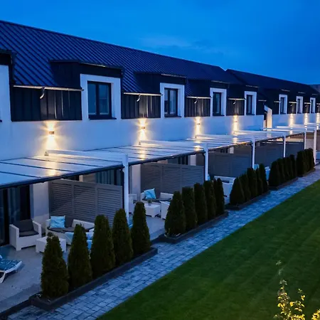Barka - Apartamenty Premium Oraz Pokoje Blisko Plazy Karwia Exterior photo